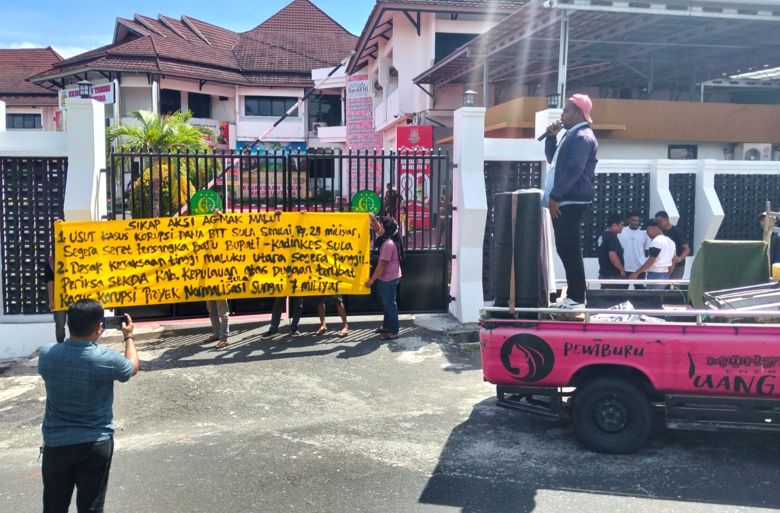 Kasus Korupsi BTT Rp 28 Miliar dan 36 Paket Proyek Sungai, AGMAK Desak Kejati Periksa Sekda Sula